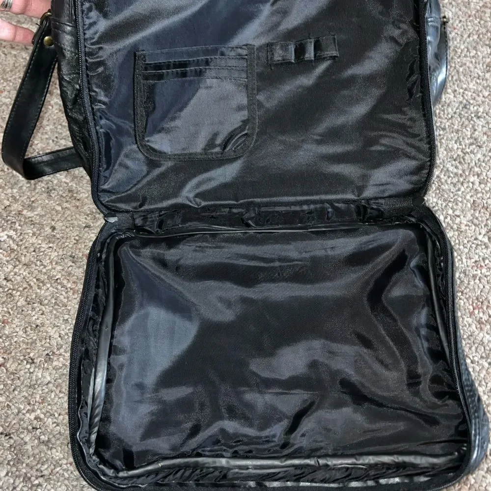 Leather quilted laptop/business bag with handle/shoulder strap